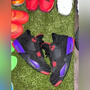 Jordan 4 raptors size 10.5